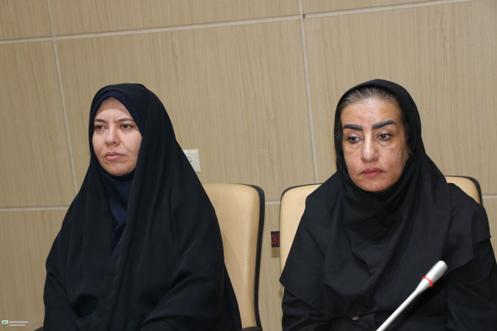 دیدار مربیان و کارکنان کانون فارس با امام جمعه شیراز به مناسبت پایان تابستان و شروع سال تحصیلی جدید
