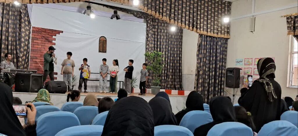 مرکز فرهنگی هنری کنگاور میزبان "محله شاد" شد