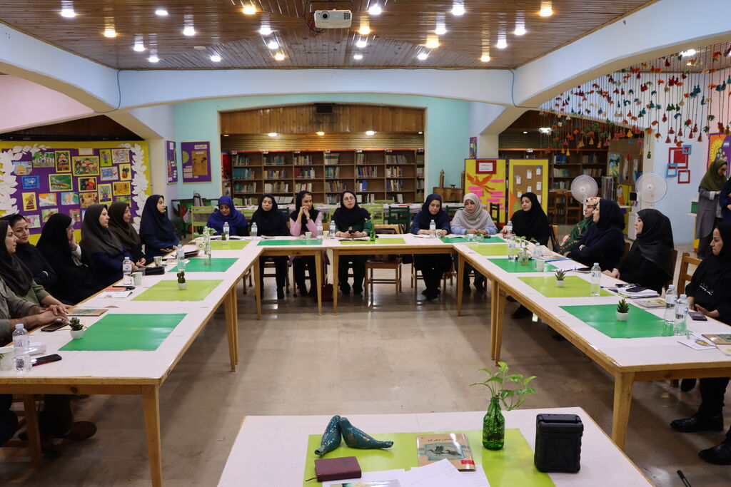 پنجمین باشگاه کتابخوانی کانون استان تهران