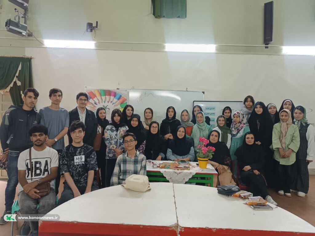 پنجاه و هفتمین نشست انجمن سپیدار در زنجان با محوریت «روایت در داستان» برگزار شد