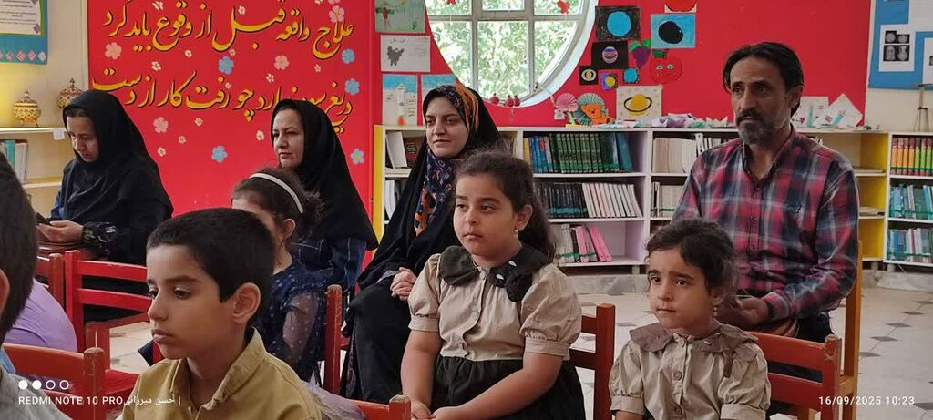 هفته ادبی کانون همدان از رونمایی کتاب مریم زندی تا نکوداشت فریدون محمودی