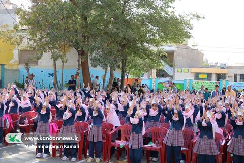 حضور مدیرکل کانون در جشن آغاز سال تحصیلی