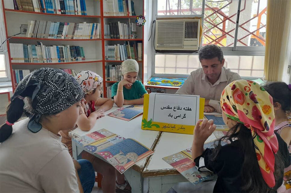 مراکز کانون گیلان با برپایی نمایشگاه کتاب پذیرای مخاطبان است/ مربیان راویان روایتهای پایداریمیشوند