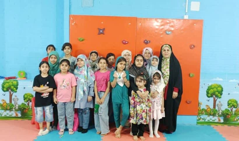 جشن پایان فعالیتهای تابستانی کودکان و نوجوانان مرکز مجتمع فرهنگی هنری اهواز