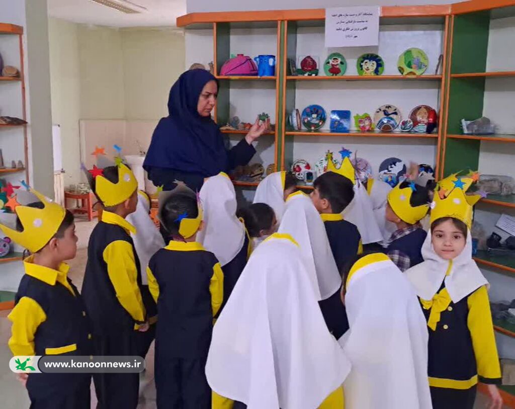 نوآموزان دلندی با قصه‌های دفاع مقدس و پرچم سه‌رنگ ایران آشنا شدند