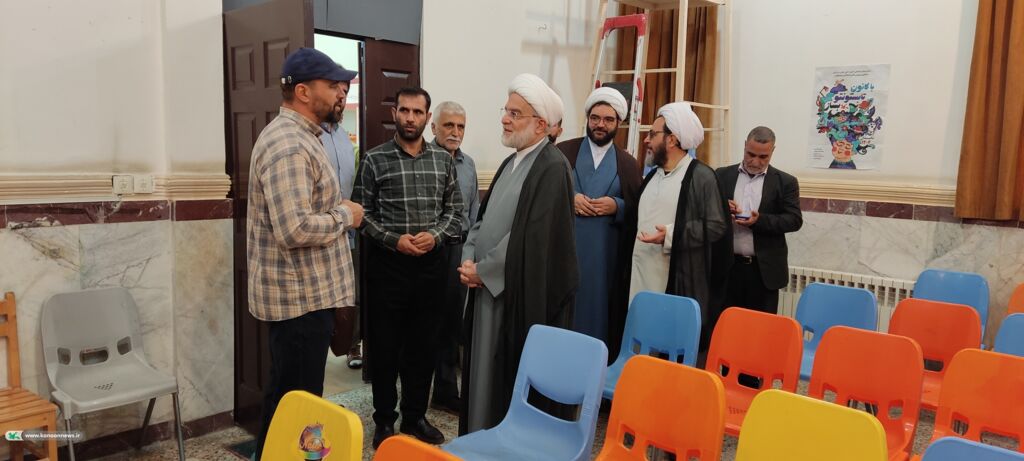 بازدید نماینده ولیفقیه و هیئت همراه از کانون پرورش فکری کودکان و نوجوانان سریش آباد