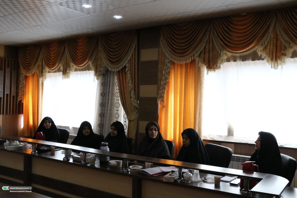 تاکید بر ظرفیتهای مشترک کانون و دانشگاه فرهنگیان در تربیت معلمان آینده