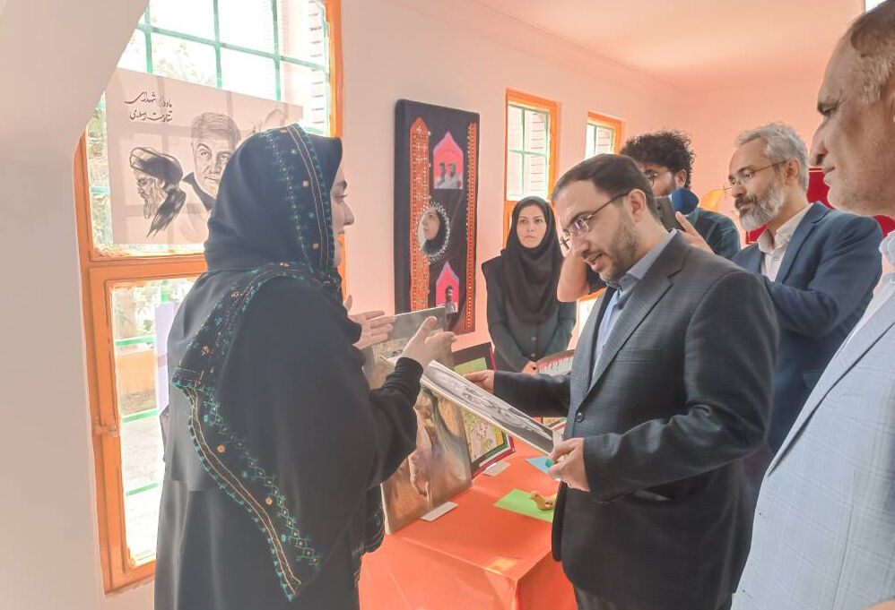 مدیرعامل از مدرسهها و مراکز کانون شمال سیستان و بلوچستان بازدید کرد