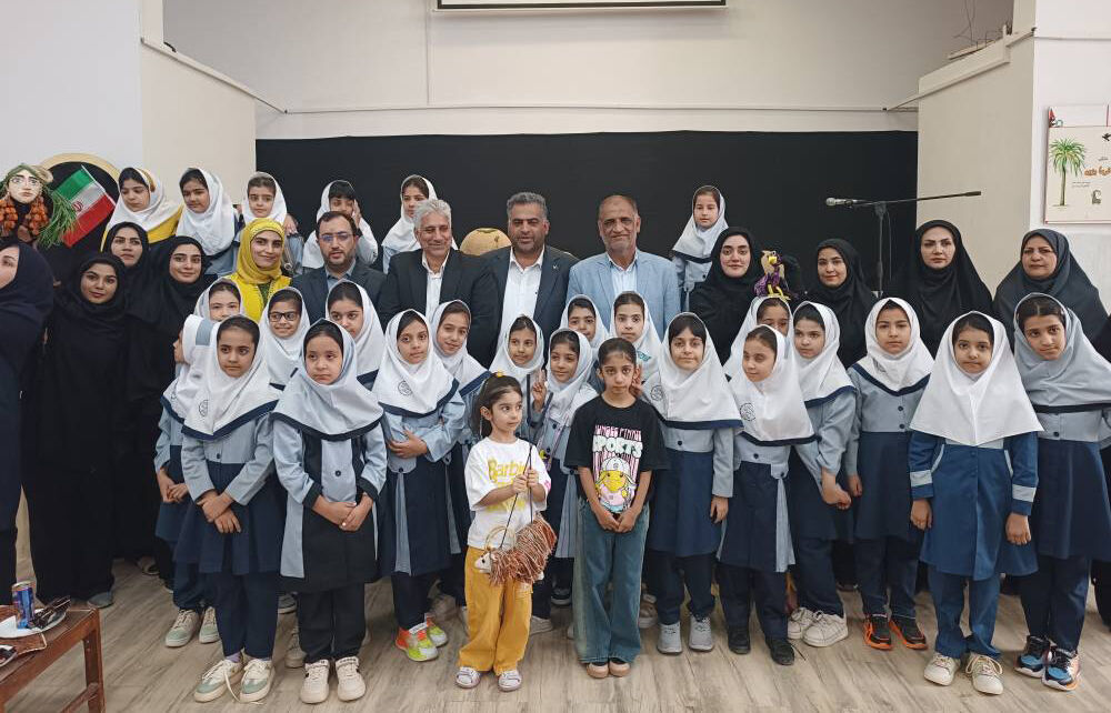 دومین روز سفر مدیرعامل کانون به سیستان و بلوچستان مدیرعامل از مدرسهها و مراکز کانون شمال سیستان و بلوچستان بازدید کرد