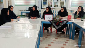 نقد و بررسی کتاب «روز حمله گرگ» درکانون لرستان