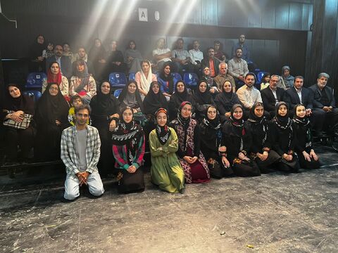 نمایش روژا دلنیا باش