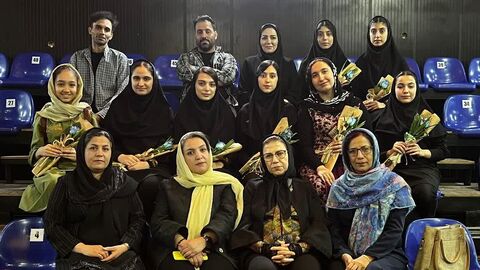 نمایش روژا دلنیا باش