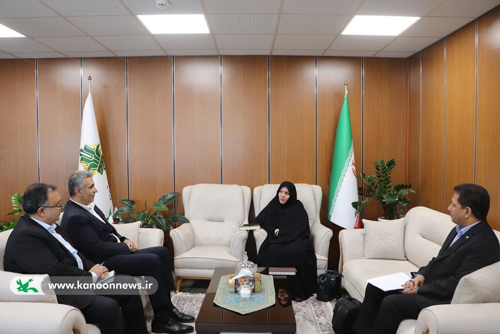 دیدار مدیرکل کانون پرورش فکری گلستان با رئیس بانک کشاورزی استان دیدار مدیرکل کانون پرورش فکری گلستان با رئیس بانک کشاورزی استان