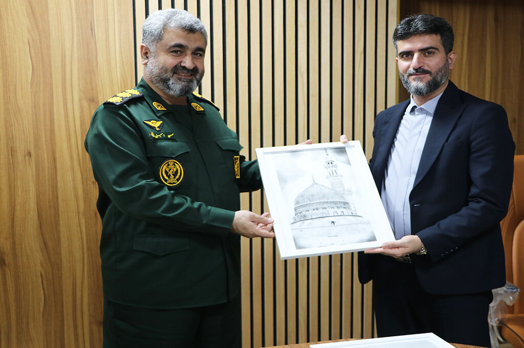 نشست کانونیها با یادگار ماندگارهشت سال دفاع مقدس