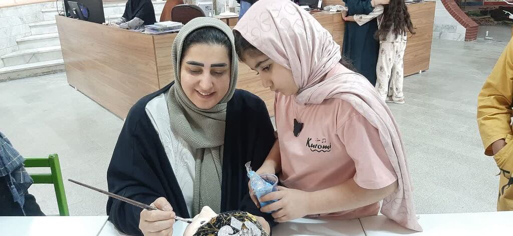 هم خوانی مادران و دختران در خان های شاهنامه؛ در رویداد ملی نوآورانه ی مرکز فرهنگی هنری شماره ۸ کانون استان قم