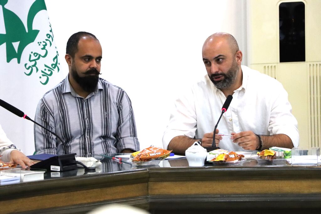 چهاردهمین نشست باشگاه نقد نوجوان کانون استان تهران