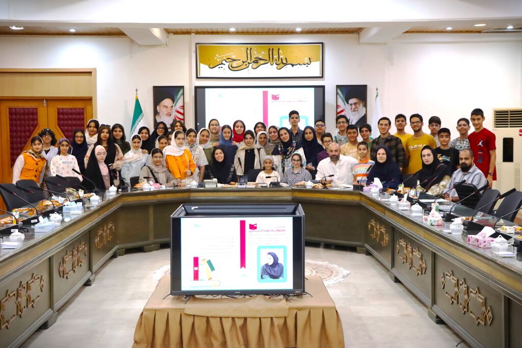 چهاردهمین نشست باشگاه نقد نوجوان کانون استان تهران