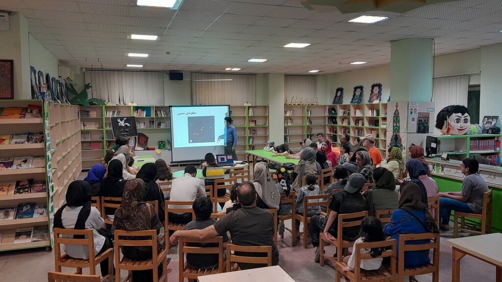 ویژهبرنامههای رصد «مقابله زحل» با حضور کودکان، نوجوانان و خانوادهها در کانون