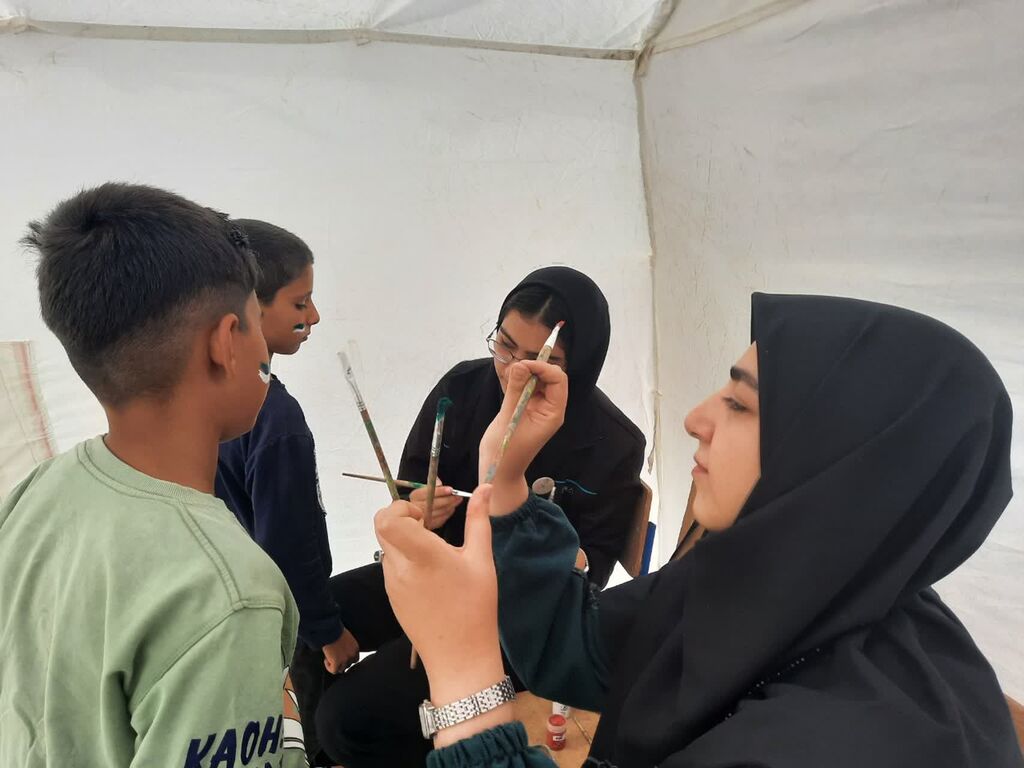 تجدید میثاق اعضای کانون همدان با فرهنگ ایثار و مقاومت در هفته دفاع مقدس