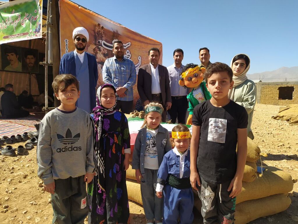 تجدید میثاق اعضای کانون همدان با فرهنگ ایثار و مقاومت در هفته دفاع مقدس