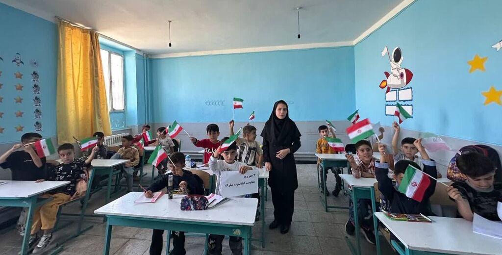 گرامیداشت روز مقاومت گیلانغرب در کانون و مدارس