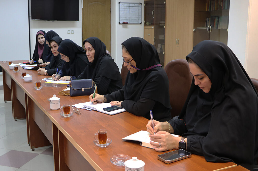 فرهنگ و هنر، ابزار ارتباط با کودک است