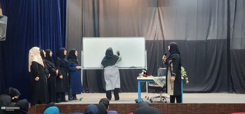 برگزاری دوره آموزشی مهارت های زندگی کارکنان کانون قم