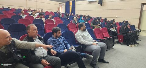 برگزاری دوره آموزشی مهارت های زندگی کارکنان کانون قم