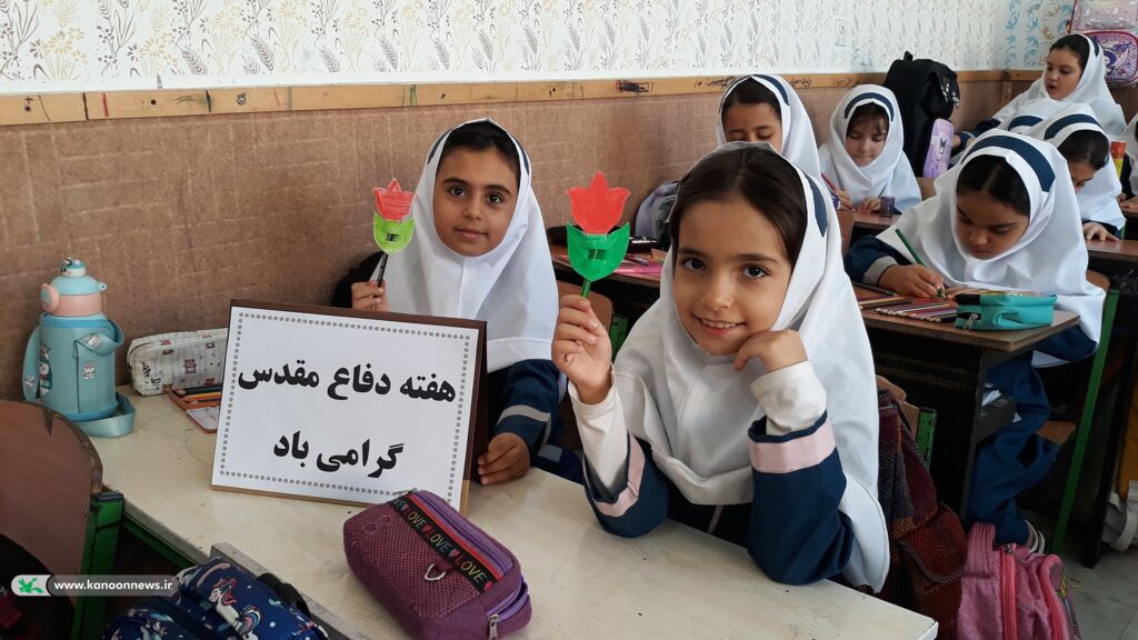 برگزاری ویژه‌برنامه «یاد لاله‌های جنگ» در ابهر با حضور دانش‌آموزان