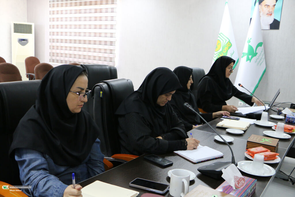 کانون بازوی توانمند آموزش و پرورش است