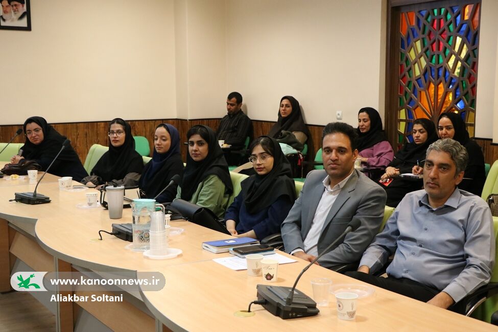 کارگاه «ارتباط مؤثر با کودک» در کرمان برگزار شد