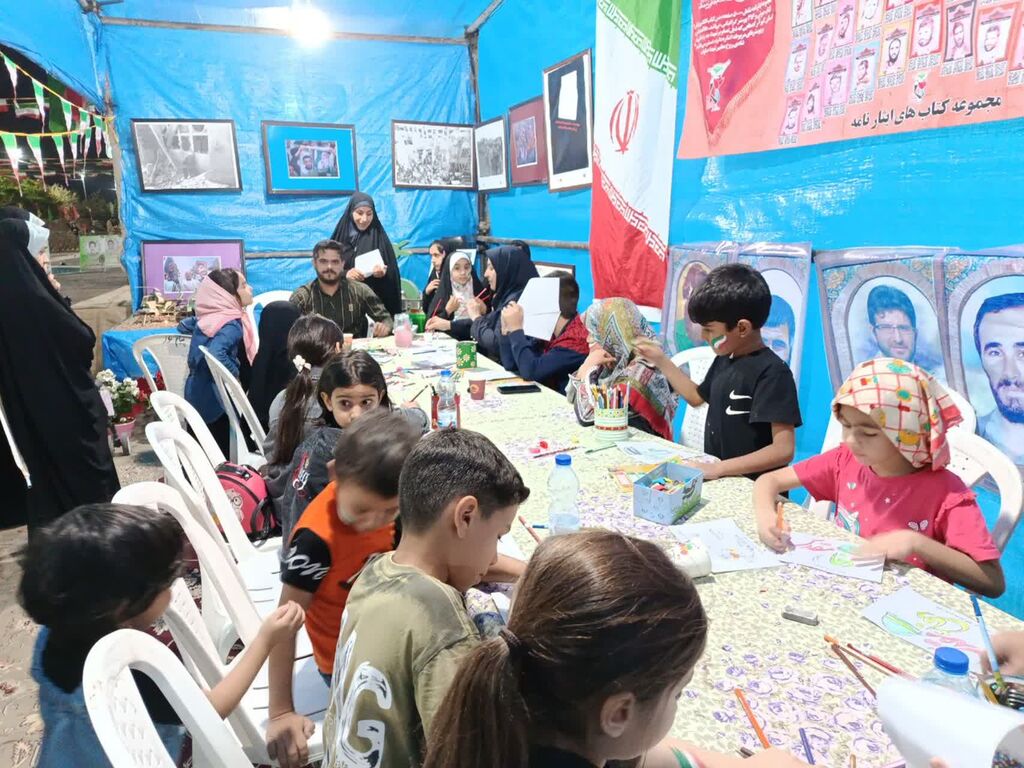 حضور فعال مرکز فرهنگی تایباد در نمایشگاه هفته دفاع مقدس شهرستان