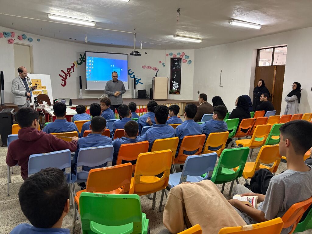 بزرگداشت مولانا در مرکز فرهنگیهنری کانون پرورش فکری نکا برگزار شد