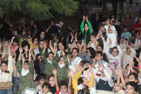 شهرهای سهند، بناب و مراغه میزبان تماشاخانه سیار کانون در پنجمین روز از حضور خود در استان آذربایجان شرقی بود که با استقبال پرشور کودکان، نوجوانان و خانواده ها همراه شد.