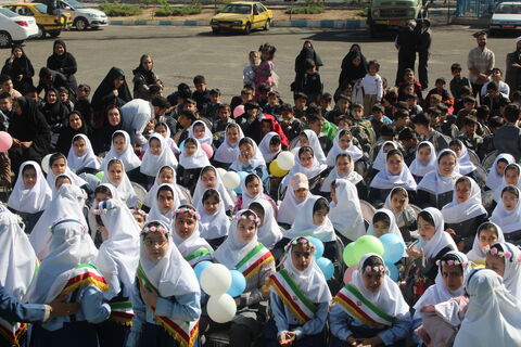 شهرهای سهند، بناب و مراغه میزبان تماشاخانه سیار کانون در پنجمین روز از حضور خود در استان آذربایجان شرقی بود که با استقبال پرشور کودکان، نوجوانان و خانواده ها همراه شد.