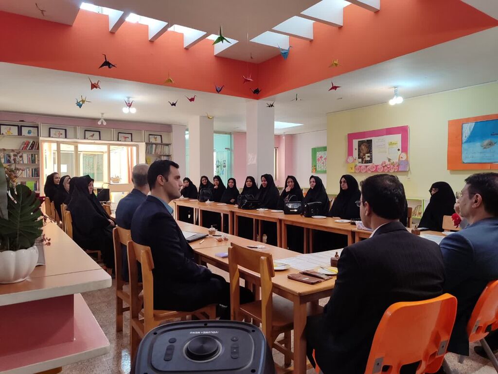 تقدیر از مدیران و معاونین پرورشی همراه با طرح «کانونیاران»