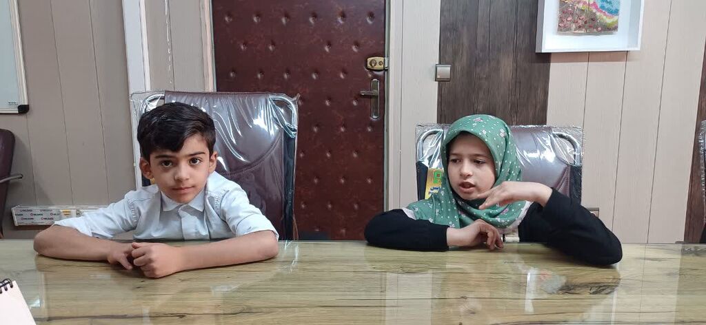 تقدیر سرپرست کانون پرورش فکری همدان از دو کودک نخبه