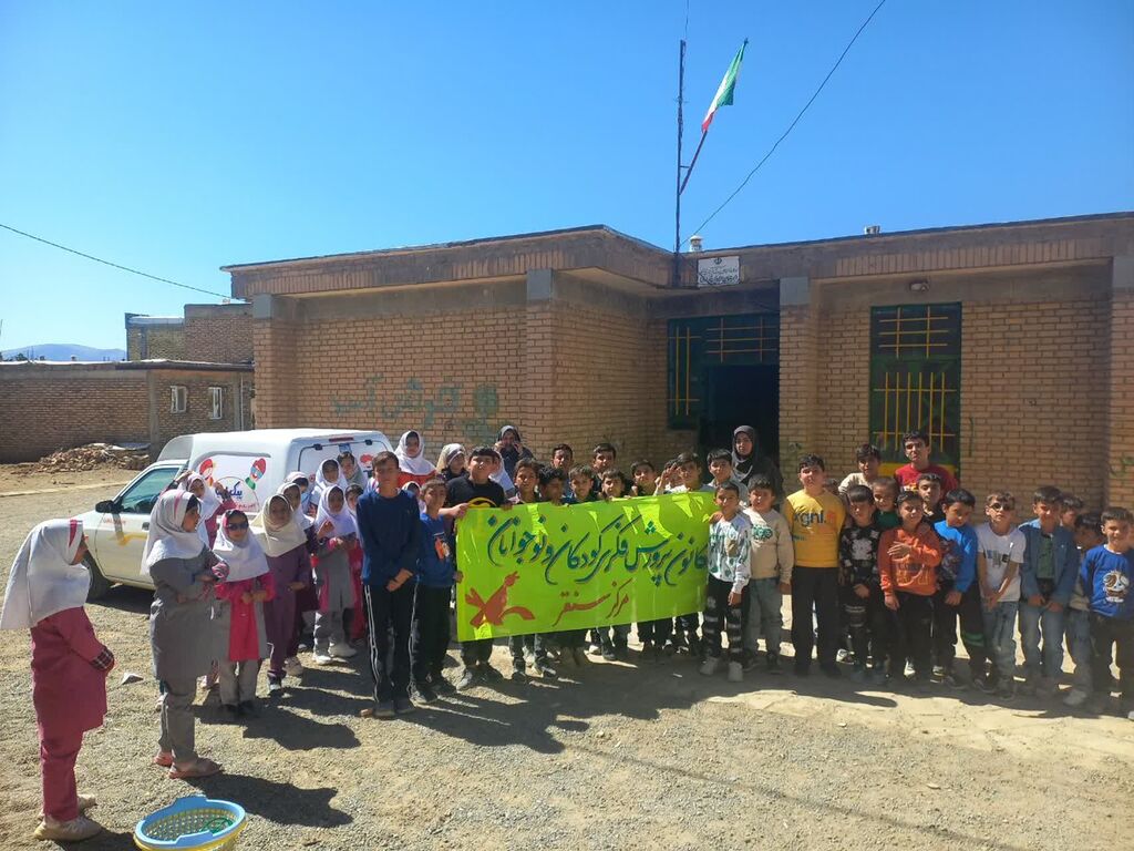 پیک امید مرکز سنقر، سفیر کانون در روستای قلعه فرهاد خان