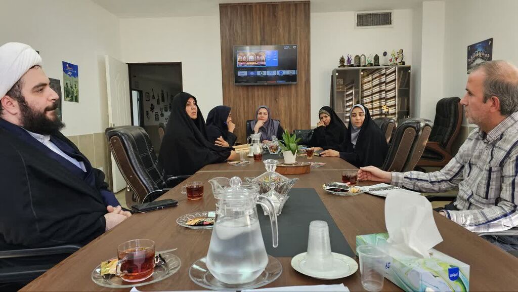 همکاری کانون البرز و فعالان کودک برای اجرای فعالیت در مناطق کم برخوردار در هفته ملی کودک  