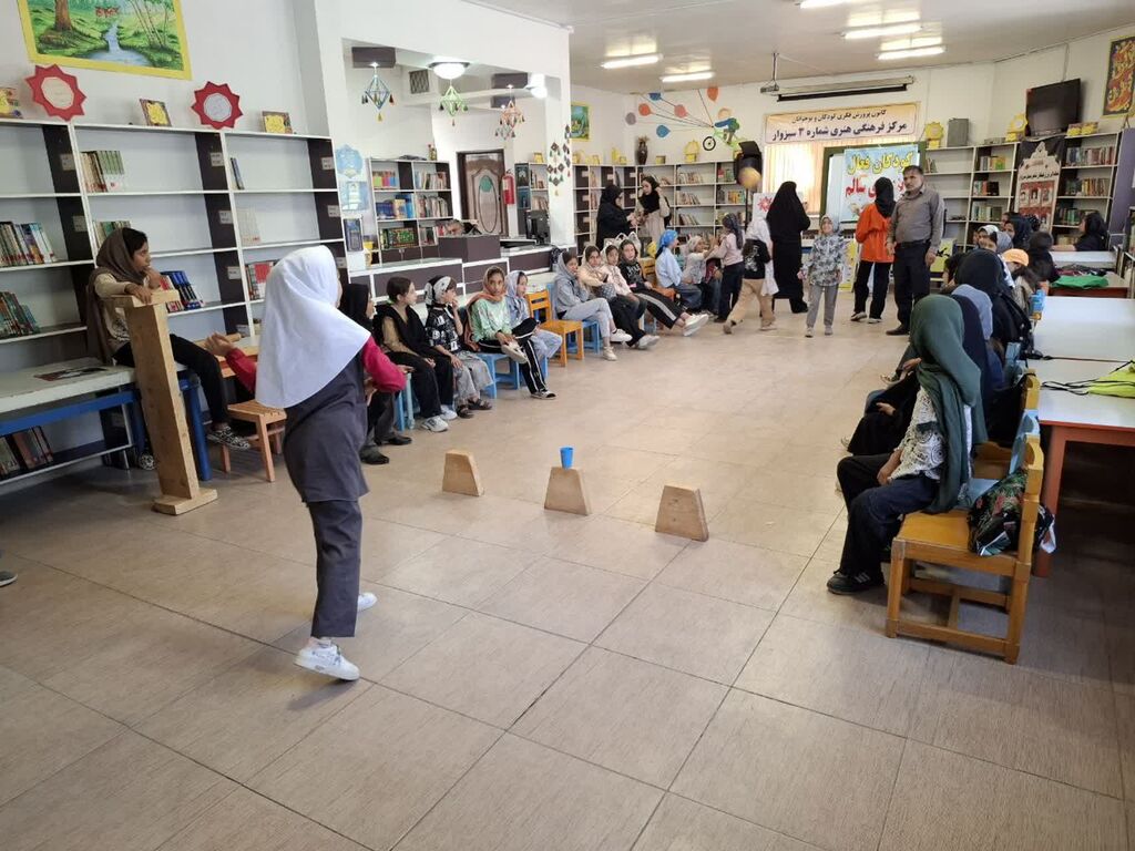 مسابقه بازیهای بومی و محلی در مرکز فرهنگی شماره ۳ سبزوار