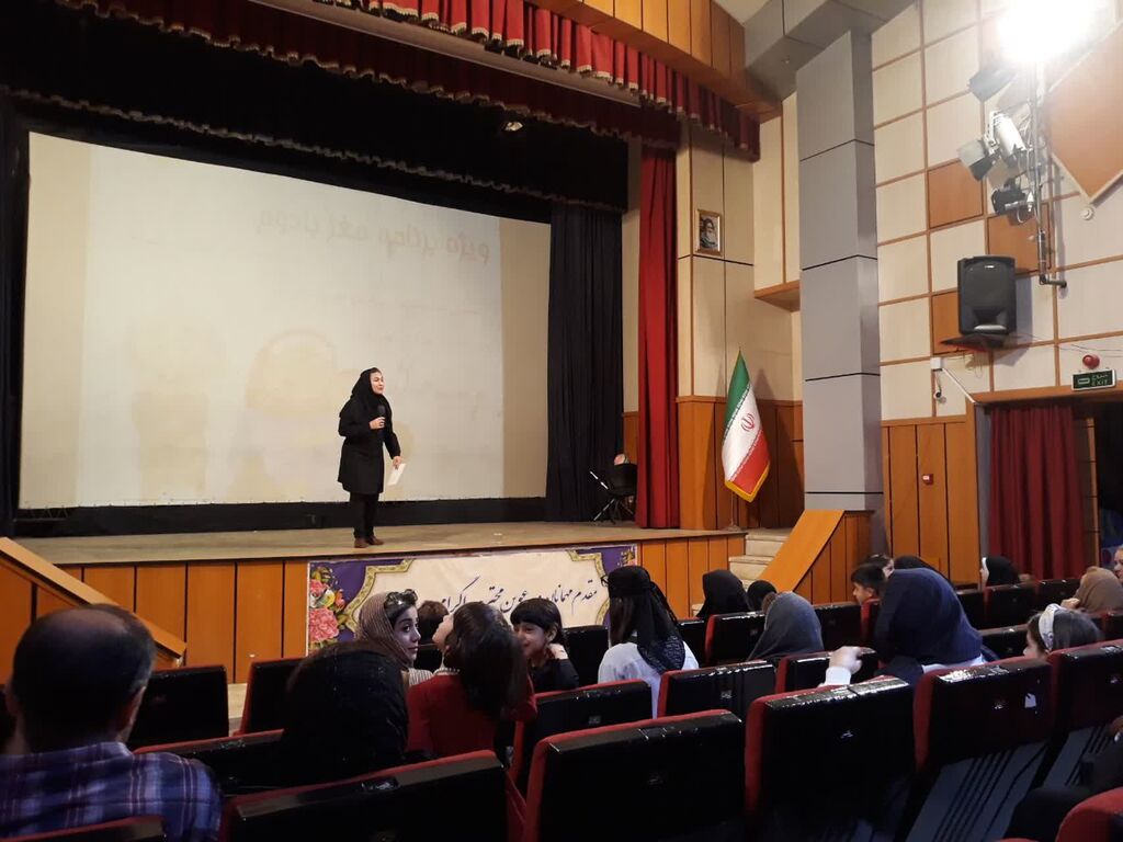 حضور کودکان و پدربزرگ، مادربزرگهای البرزی در جشن«مغز بادوم»