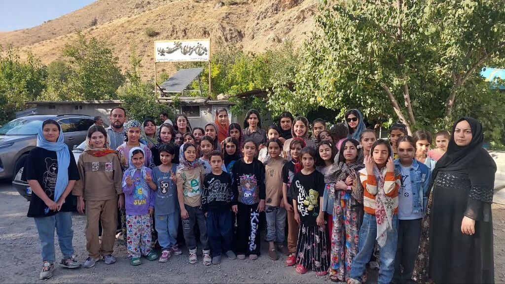 مرکز جوانرود اعضای فعال خود را به اردوی «باغ بهشت بابا» برد
