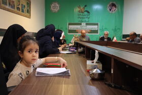 پوستر هفته ملی کودک با حضور اصحاب رسانه توسط کودک اراکی رونمایی شد