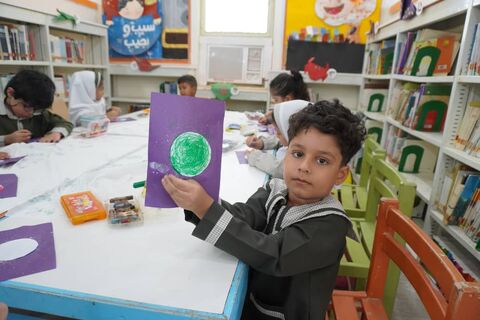 اعضا مرکز بندرلنگه" سیاره خیالی" خود را نقاشی کردند