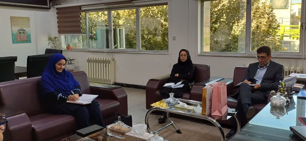 دیدار سرپرست کانون با مدیرکل ارشاد همدان در آستانه هفته ملی کودک