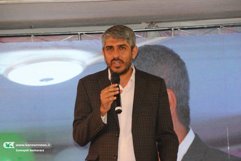نواخته شدن زنگ غنچه‌ها برای ۴۲ هزار نو آموز در فارس