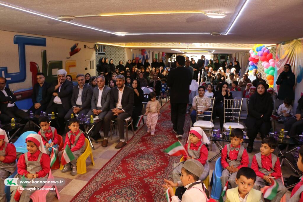 نواخته شدن زنگ غنچهها برای 42 هزار نو آموز در فارس