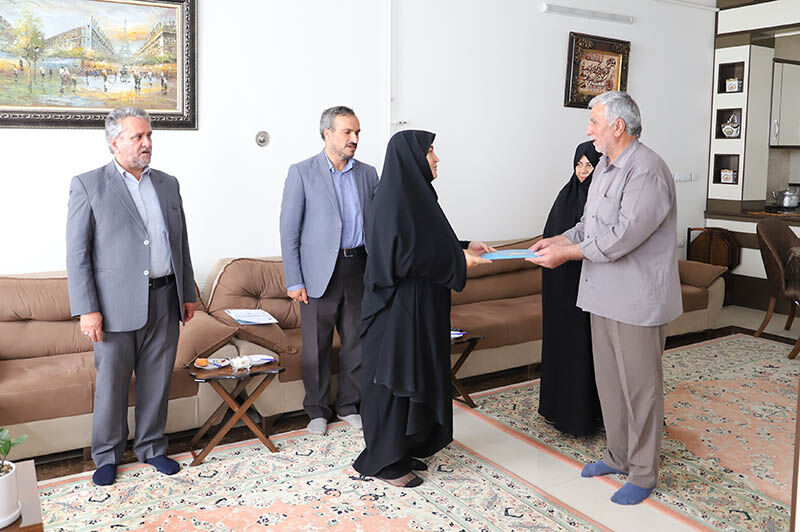 ادامه راه شهدا و ایثارگران، رسالتی بر دوش همه ماست