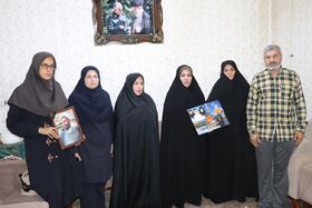 مدیرکل کانون استان گلستان با خانواده شهیدان «نیازمند» دیدار کرد