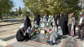 گرامیداشت زهرای سه‌ساله در گلستان؛ شروعی معنوی برای هفته کودک
